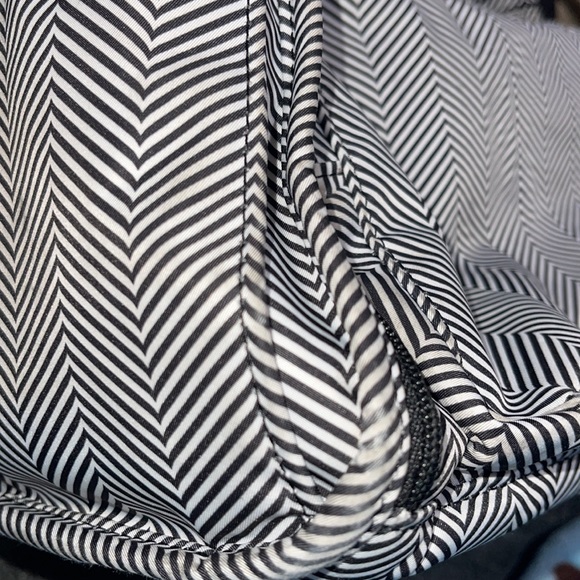 Jujube Queen of the Nile diaperbag - Picture 9 of 13